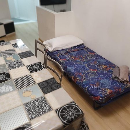 Your Lovely Home, Porta Venezia-1 Queen Bed, 3 Single Beds, 1 Sofa Bed- Milano Eksteriør billede