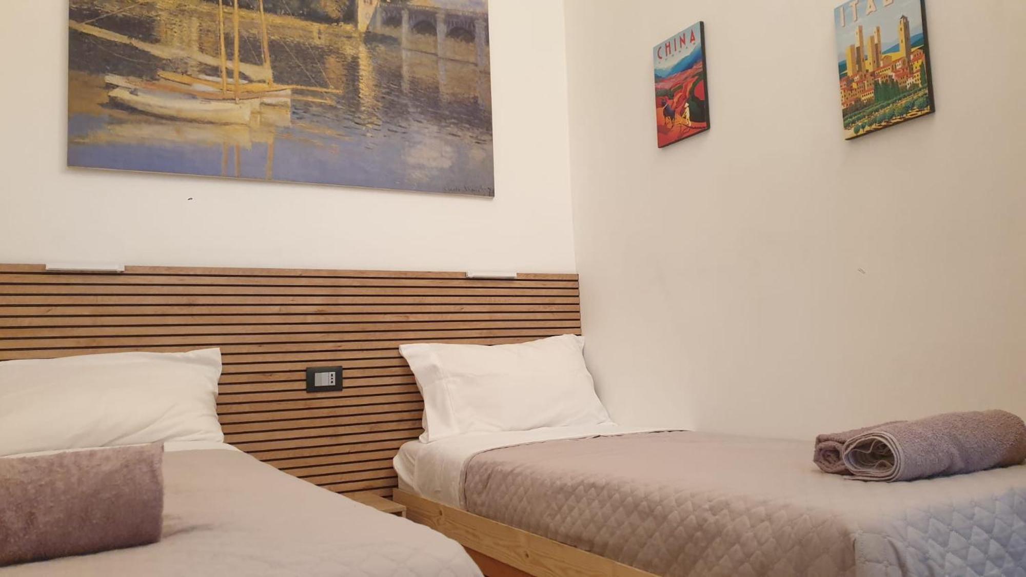 Your Lovely Home, Porta Venezia-1 Queen Bed, 3 Single Beds, 1 Sofa Bed- Milano Eksteriør billede